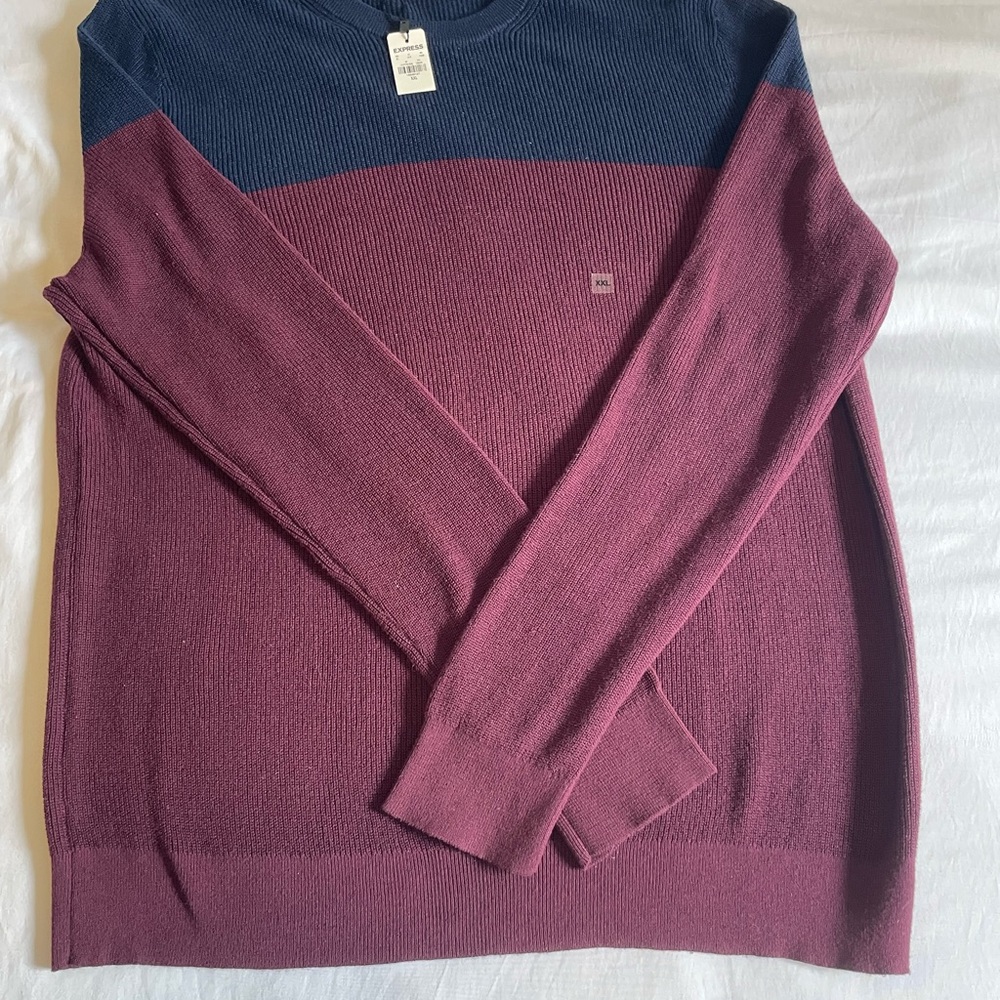 Limited Express Men's Navy and Burgundy crew neck pull over 2XL